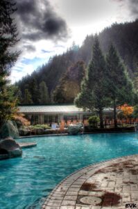 温泉ホテルで楽しむワーケーションと自然の魅力は？