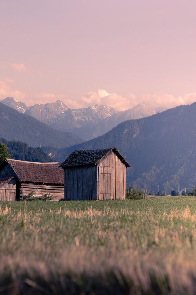 森の眺望を楽しむ温泉コテージでのワーケーションの料金は？